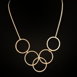 VTG Avon Necklace Gold Tone